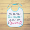 Divertido babero para niña personalizado de bebe con frase original y graciosa