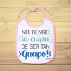 Divertido babero para niño personalizado de bebe con frase original y graciosa