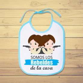 Babero personalizado para gemelos muy rebeldes.