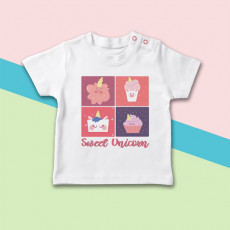 Camiseta manga corta de bebé con dibujo de unicornios dulces