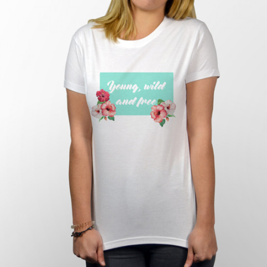 Camiseta chica "Young, and free" Supermolón - Tienda de camisetas para mujer