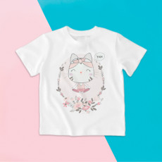 Camiseta para niña de manga corta con gatita haciendo Yoga