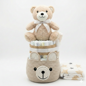 Tarta pa&ntilde;al Elaborada a mano con estructura de 2 pisos y envuelta en papel celof&aacute;n con decoraci&oacute;n a juego Incluye dedicatoria personalizada para a&ntilde;adir un mensaje especial ideal para nacimientos hospital o visitas familiares